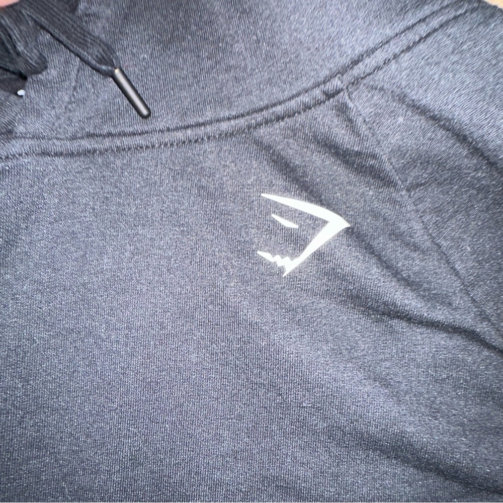 Gymshark Hoodie Women Size Medium Black Crop Cropped Sweatshirt Pullover Gym - Picture 5 of 8